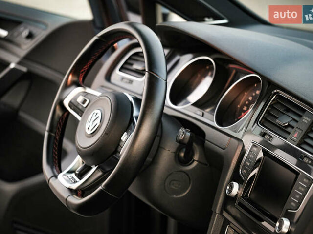 Серый Фольксваген Гольф ГТИ, объемом двигателя 1.98 л и пробегом 169 тыс. км за 13500 $, фото 7 на Automoto.ua