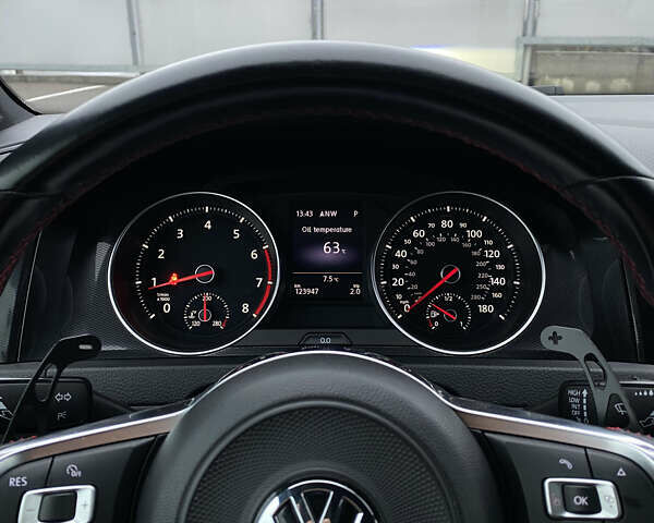 Серый Фольксваген Гольф ГТИ, объемом двигателя 1.98 л и пробегом 123 тыс. км за 13800 $, фото 44 на Automoto.ua