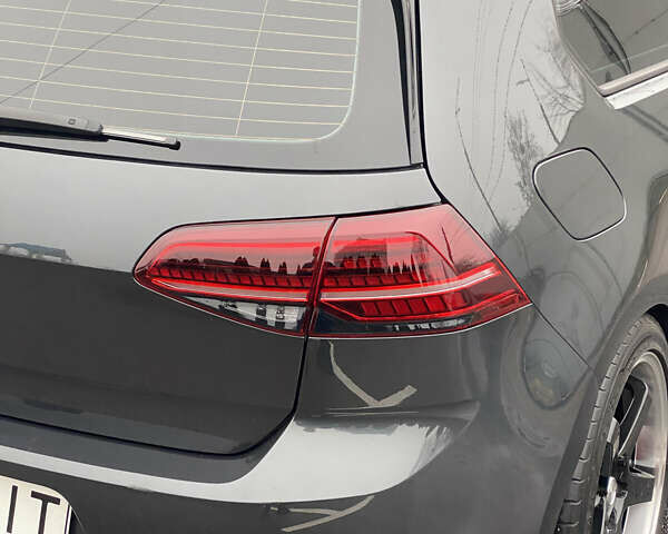 Серый Фольксваген Гольф ГТИ, объемом двигателя 1.98 л и пробегом 123 тыс. км за 13800 $, фото 17 на Automoto.ua