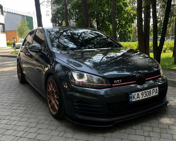 Серый Фольксваген Гольф ГТИ, объемом двигателя 1.98 л и пробегом 223 тыс. км за 14400 $, фото 3 на Automoto.ua