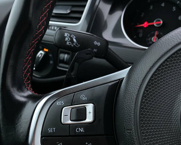 Серый Фольксваген Гольф ГТИ, объемом двигателя 1.98 л и пробегом 123 тыс. км за 13800 $, фото 42 на Automoto.ua