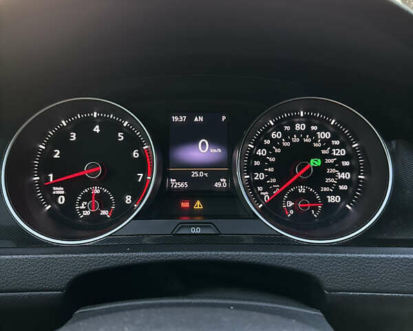 Серый Фольксваген Гольф ГТИ, объемом двигателя 1.98 л и пробегом 73 тыс. км за 15500 $, фото 11 на Automoto.ua