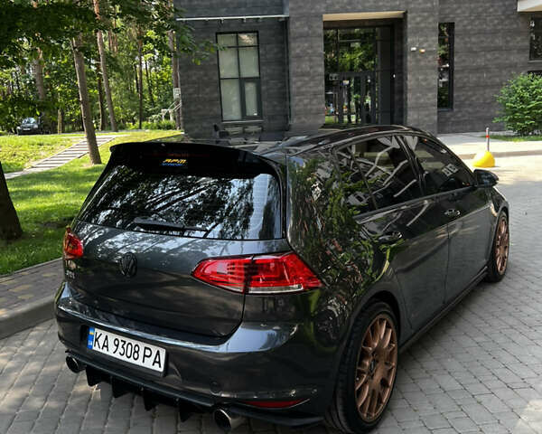 Серый Фольксваген Гольф ГТИ, объемом двигателя 1.98 л и пробегом 223 тыс. км за 14400 $, фото 5 на Automoto.ua