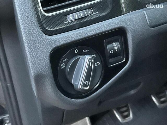 Серый Фольксваген Гольф ГТИ, объемом двигателя 2 л и пробегом 150 тыс. км за 13790 $, фото 18 на Automoto.ua