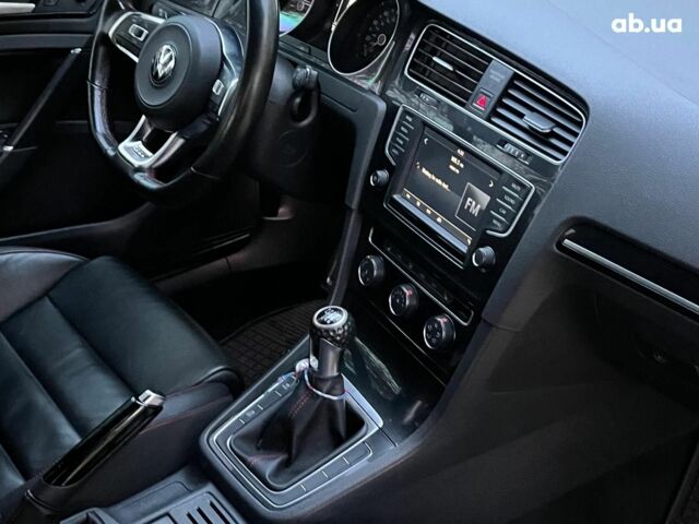 Серый Фольксваген Гольф ГТИ, объемом двигателя 2 л и пробегом 150 тыс. км за 13790 $, фото 31 на Automoto.ua