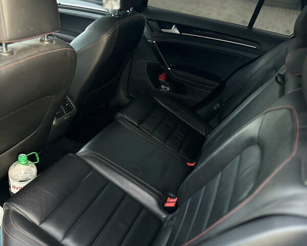 Серый Фольксваген Гольф ГТИ, объемом двигателя 1.98 л и пробегом 184 тыс. км за 14700 $, фото 7 на Automoto.ua