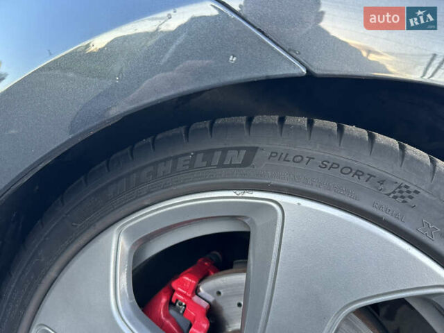 Серый Фольксваген Гольф ГТИ, объемом двигателя 1.98 л и пробегом 184 тыс. км за 14700 $, фото 3 на Automoto.ua