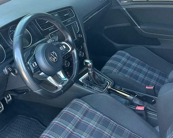 Сірий Фольксваген Гольф ГТІ, об'ємом двигуна 1.98 л та пробігом 268 тис. км за 12500 $, фото 8 на Automoto.ua