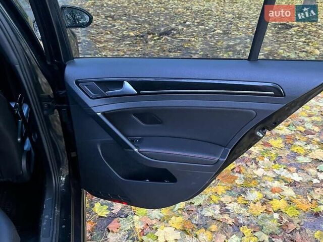 Серый Фольксваген Гольф ГТИ, объемом двигателя 2 л и пробегом 150 тыс. км за 13790 $, фото 27 на Automoto.ua