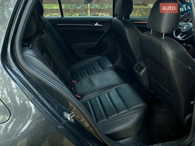 Серый Фольксваген Гольф ГТИ, объемом двигателя 2 л и пробегом 150 тыс. км за 13790 $, фото 26 на Automoto.ua