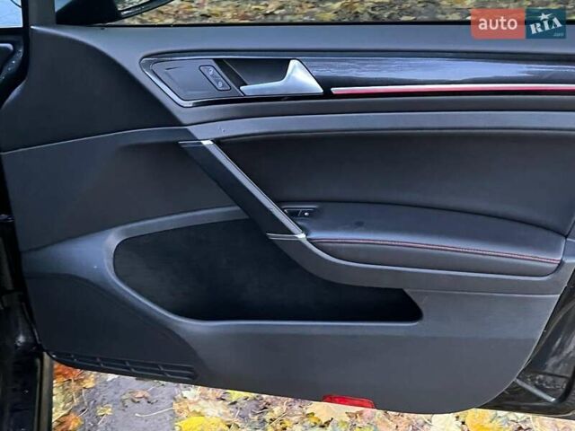 Серый Фольксваген Гольф ГТИ, объемом двигателя 2 л и пробегом 150 тыс. км за 13790 $, фото 30 на Automoto.ua