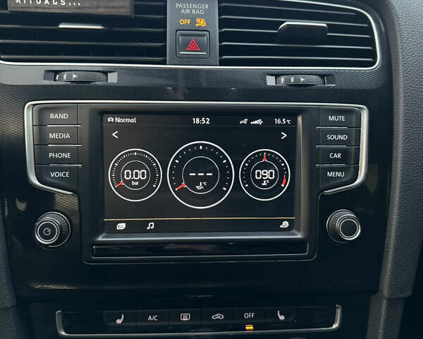 Серый Фольксваген Гольф ГТИ, объемом двигателя 1.98 л и пробегом 184 тыс. км за 14700 $, фото 10 на Automoto.ua