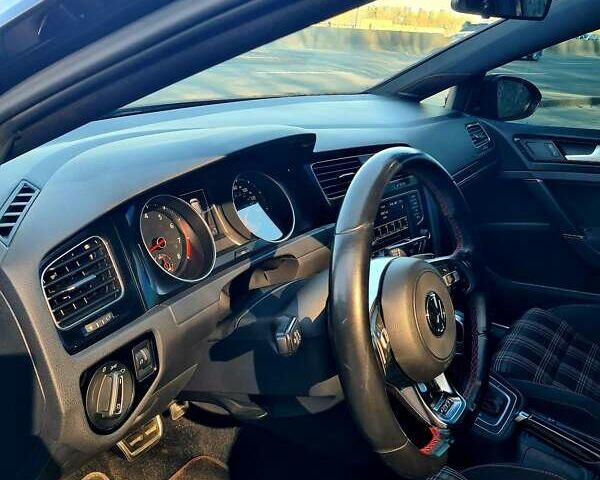 Серый Фольксваген Гольф ГТИ, объемом двигателя 1.98 л и пробегом 115 тыс. км за 16000 $, фото 14 на Automoto.ua