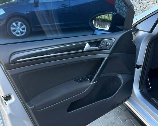 Сірий Фольксваген Гольф ГТІ, об'ємом двигуна 1.98 л та пробігом 268 тис. км за 12500 $, фото 7 на Automoto.ua