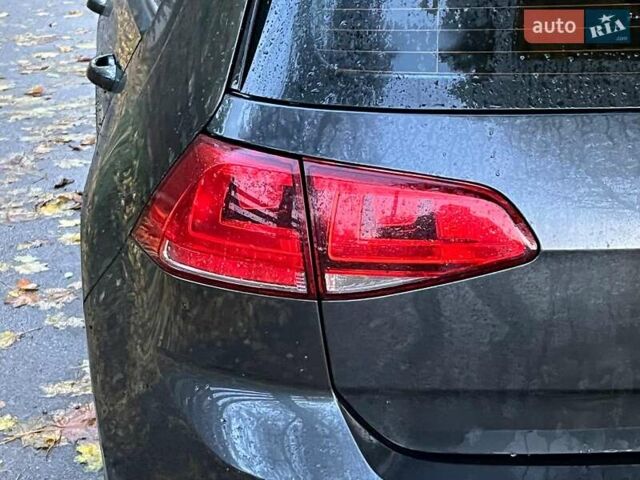 Серый Фольксваген Гольф ГТИ, объемом двигателя 2 л и пробегом 150 тыс. км за 13790 $, фото 13 на Automoto.ua