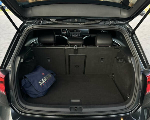 Серый Фольксваген Гольф ГТИ, объемом двигателя 1.98 л и пробегом 184 тыс. км за 14700 $, фото 12 на Automoto.ua