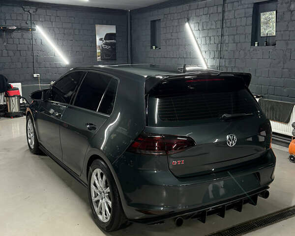 Серый Фольксваген Гольф ГТИ, объемом двигателя 1.98 л и пробегом 128 тыс. км за 17000 $, фото 5 на Automoto.ua