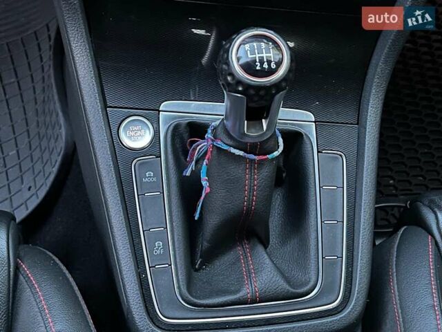 Серый Фольксваген Гольф ГТИ, объемом двигателя 2 л и пробегом 150 тыс. км за 13790 $, фото 20 на Automoto.ua