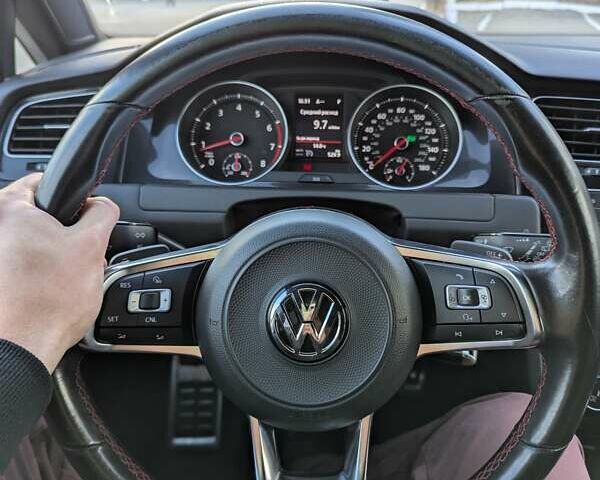 Серый Фольксваген Гольф ГТИ, объемом двигателя 1.98 л и пробегом 71 тыс. км за 16000 $, фото 4 на Automoto.ua