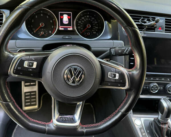 Серый Фольксваген Гольф ГТИ, объемом двигателя 1.98 л и пробегом 87 тыс. км за 21000 $, фото 2 на Automoto.ua