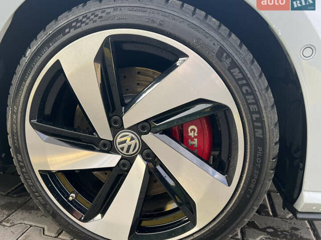 Серый Фольксваген Гольф ГТИ, объемом двигателя 1.98 л и пробегом 52 тыс. км за 23000 $, фото 8 на Automoto.ua