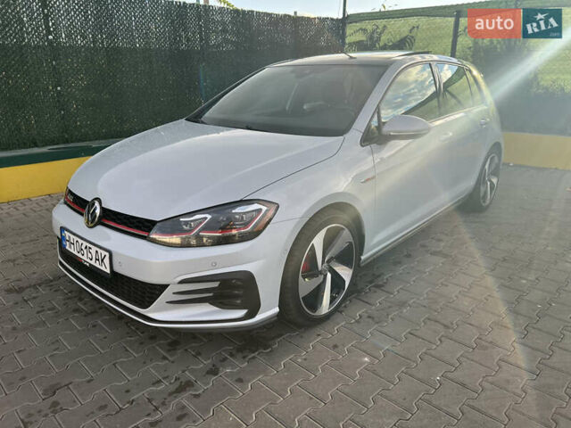 Серый Фольксваген Гольф ГТИ, объемом двигателя 1.98 л и пробегом 52 тыс. км за 23000 $, фото 2 на Automoto.ua