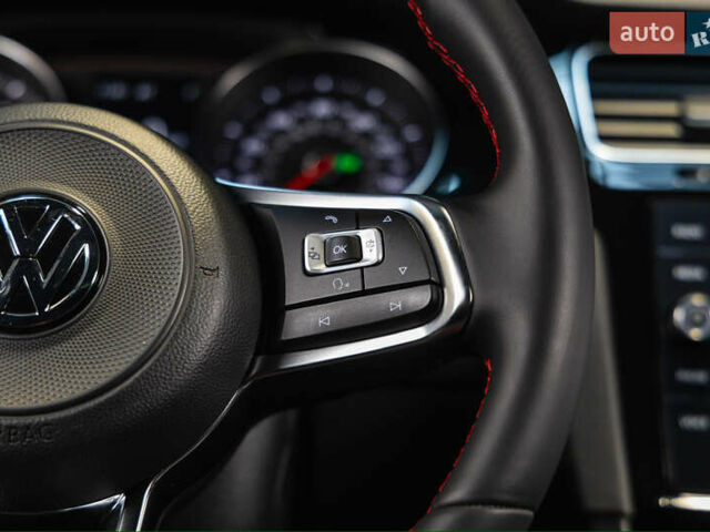 Серый Фольксваген Гольф ГТИ, объемом двигателя 2 л и пробегом 70 тыс. км за 20999 $, фото 22 на Automoto.ua