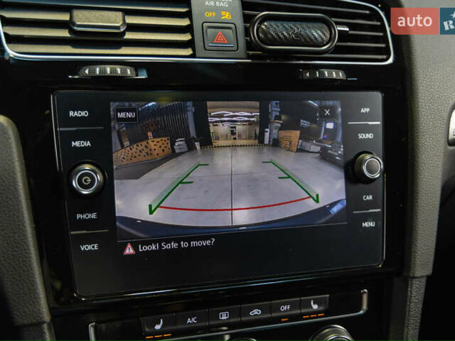 Серый Фольксваген Гольф ГТИ, объемом двигателя 2 л и пробегом 70 тыс. км за 20999 $, фото 28 на Automoto.ua