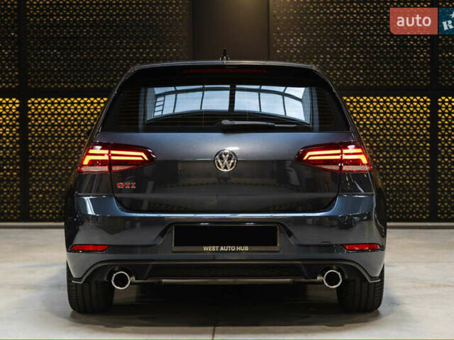 Серый Фольксваген Гольф ГТИ, объемом двигателя 2 л и пробегом 70 тыс. км за 20999 $, фото 12 на Automoto.ua