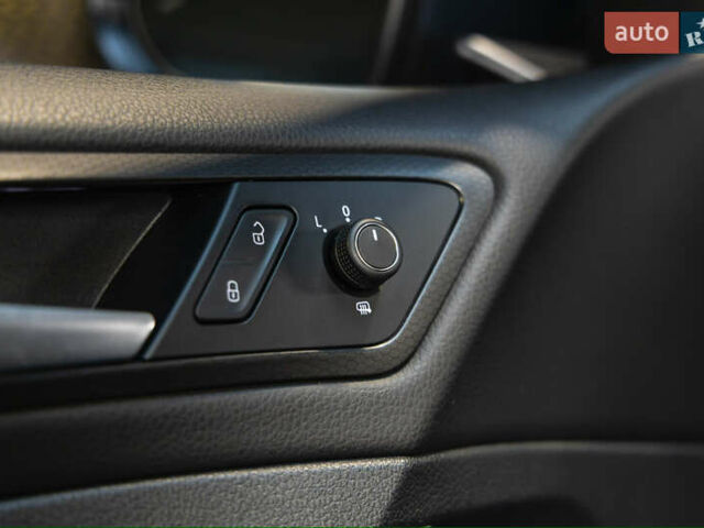 Серый Фольксваген Гольф ГТИ, объемом двигателя 2 л и пробегом 70 тыс. км за 20999 $, фото 33 на Automoto.ua