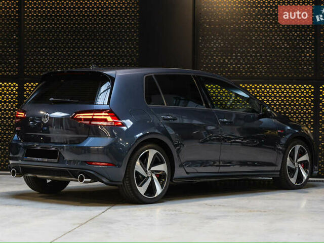 Серый Фольксваген Гольф ГТИ, объемом двигателя 2 л и пробегом 70 тыс. км за 20999 $, фото 2 на Automoto.ua