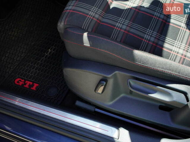 Сірий Фольксваген Гольф ГТІ, об'ємом двигуна 1.98 л та пробігом 167 тис. км за 16100 $, фото 15 на Automoto.ua