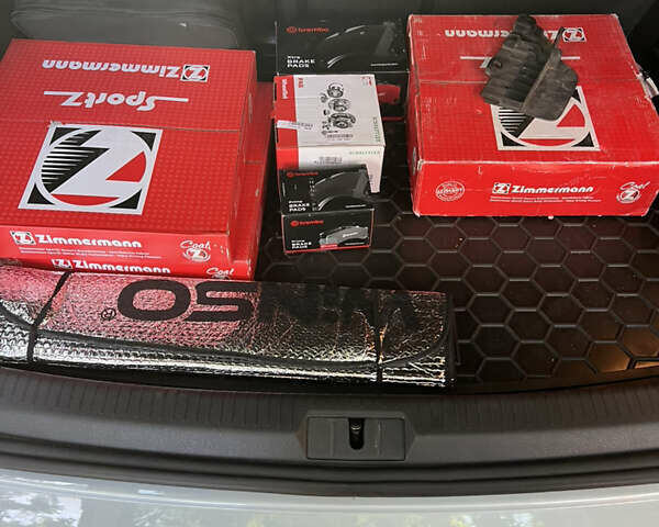 Серый Фольксваген Гольф ГТИ, объемом двигателя 1.98 л и пробегом 52 тыс. км за 23000 $, фото 10 на Automoto.ua