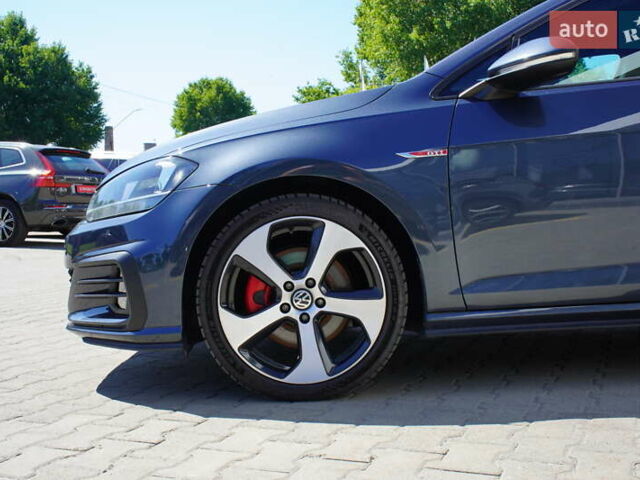 Серый Фольксваген Гольф ГТИ, объемом двигателя 2 л и пробегом 167 тыс. км за 15600 $, фото 4 на Automoto.ua