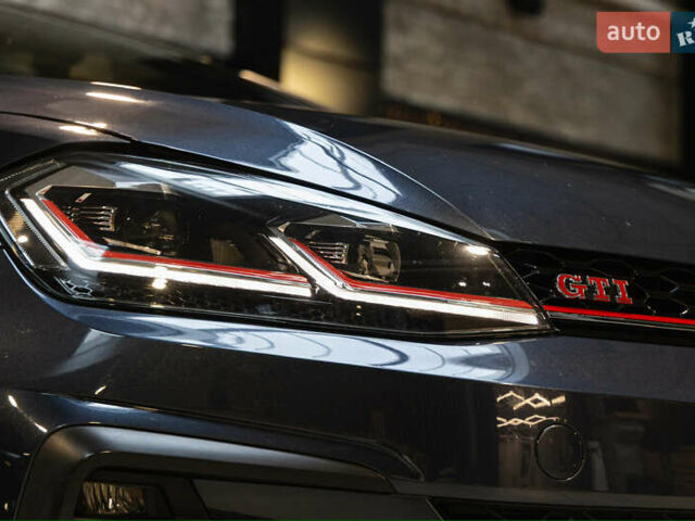 Серый Фольксваген Гольф ГТИ, объемом двигателя 2 л и пробегом 70 тыс. км за 20999 $, фото 7 на Automoto.ua