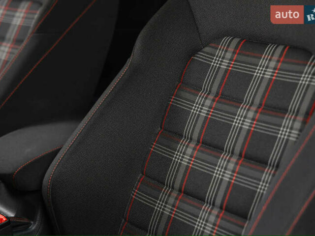 Серый Фольксваген Гольф ГТИ, объемом двигателя 2 л и пробегом 70 тыс. км за 20999 $, фото 30 на Automoto.ua