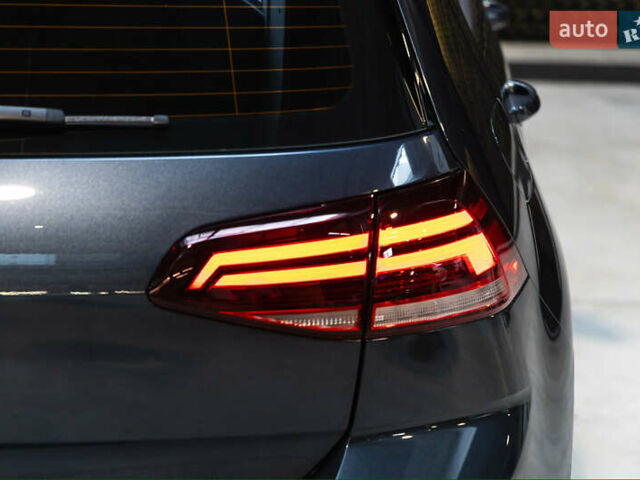 Серый Фольксваген Гольф ГТИ, объемом двигателя 2 л и пробегом 70 тыс. км за 20999 $, фото 6 на Automoto.ua