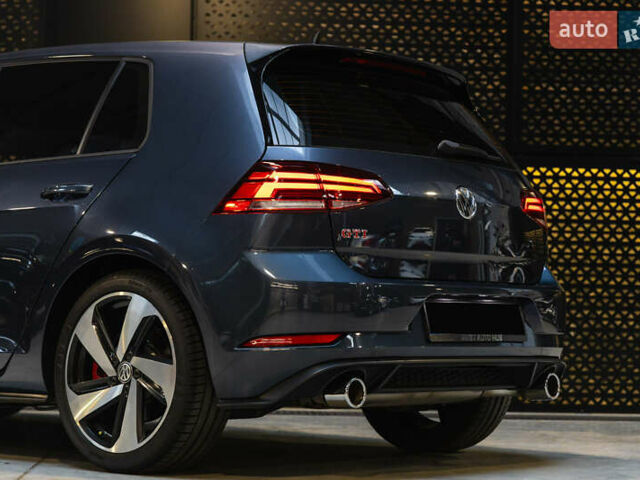 Серый Фольксваген Гольф ГТИ, объемом двигателя 2 л и пробегом 70 тыс. км за 20999 $, фото 9 на Automoto.ua