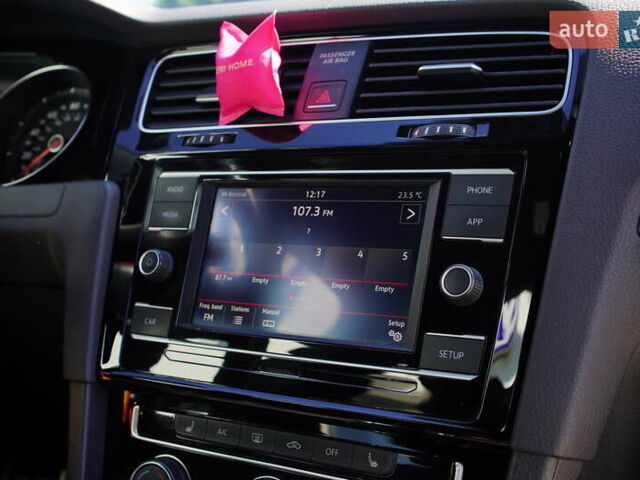 Серый Фольксваген Гольф ГТИ, объемом двигателя 2 л и пробегом 167 тыс. км за 15600 $, фото 20 на Automoto.ua