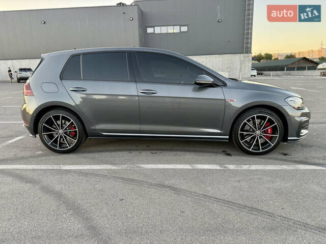 Серый Фольксваген Гольф ГТИ, объемом двигателя 1.98 л и пробегом 110 тыс. км за 23999 $, фото 3 на Automoto.ua