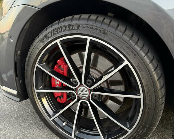 Серый Фольксваген Гольф ГТИ, объемом двигателя 1.98 л и пробегом 110 тыс. км за 23999 $, фото 20 на Automoto.ua