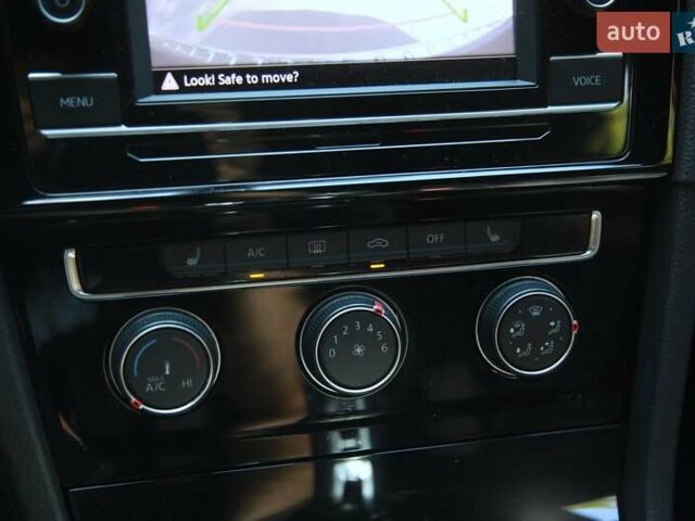 Серый Фольксваген Гольф ГТИ, объемом двигателя 1.98 л и пробегом 113 тыс. км за 17800 $, фото 17 на Automoto.ua