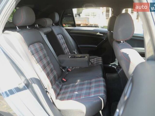 Серый Фольксваген Гольф ГТИ, объемом двигателя 1.98 л и пробегом 113 тыс. км за 17800 $, фото 9 на Automoto.ua