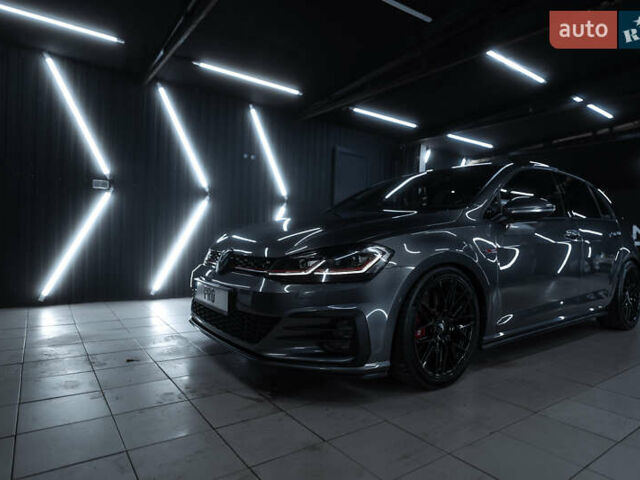 Серый Фольксваген Гольф ГТИ, объемом двигателя 1.98 л и пробегом 114 тыс. км за 23900 $, фото 4 на Automoto.ua