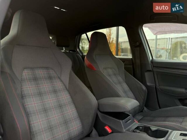 Серый Фольксваген Гольф ГТИ, объемом двигателя 1.98 л и пробегом 154 тыс. км за 25100 $, фото 31 на Automoto.ua