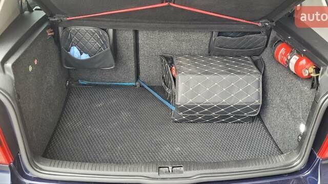 Синій Фольксваген Гольф ГТІ, об'ємом двигуна 1.6 л та пробігом 309 тис. км за 4600 $, фото 8 на Automoto.ua