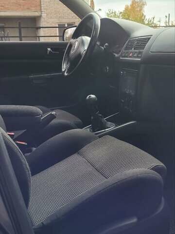 Синій Фольксваген Гольф ГТІ, об'ємом двигуна 1.6 л та пробігом 309 тис. км за 4600 $, фото 13 на Automoto.ua