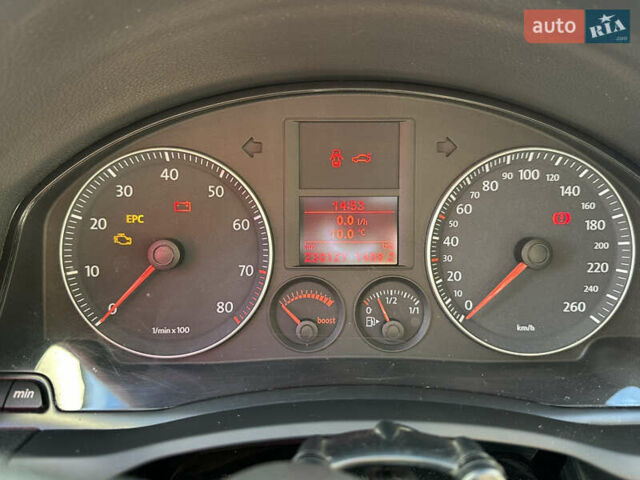 Синий Фольксваген Гольф ГТИ, объемом двигателя 1.4 л и пробегом 230 тыс. км за 5900 $, фото 13 на Automoto.ua