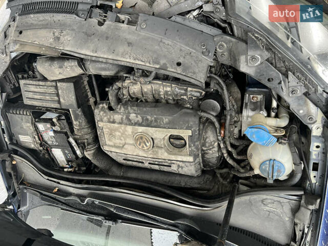 Синій Фольксваген Гольф ГТІ, об'ємом двигуна 2 л та пробігом 240 тис. км за 6000 $, фото 2 на Automoto.ua