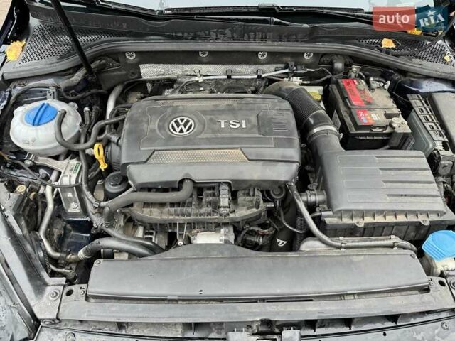 Синий Фольксваген Гольф ГТИ, объемом двигателя 1.98 л и пробегом 146 тыс. км за 15000 $, фото 6 на Automoto.ua